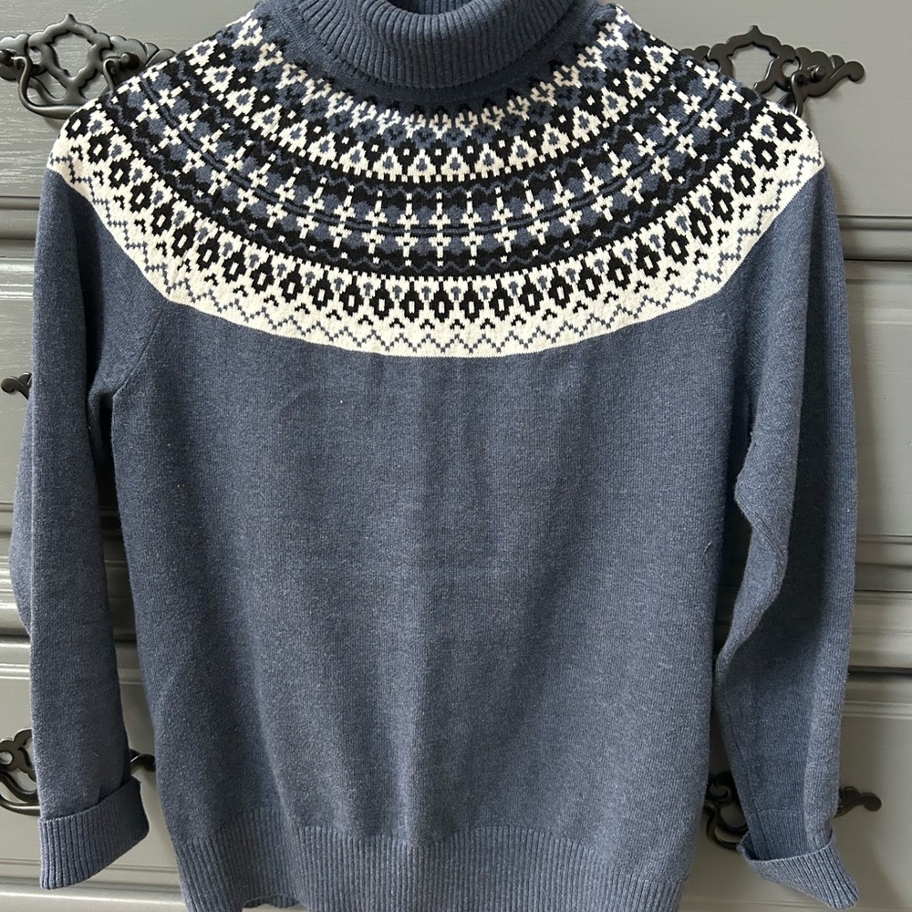 L.L. Bean blue heather new sweater 95%cotton 5% cashmerere
